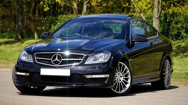 Comment ouvrir une agence de location de voiture de prestige ?