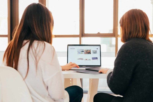 Les raisons de confier votre communication à une agence à Toulouse